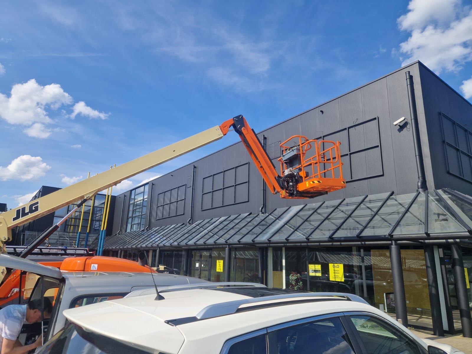 Titan Platforms supports Retail & Shopping Centres