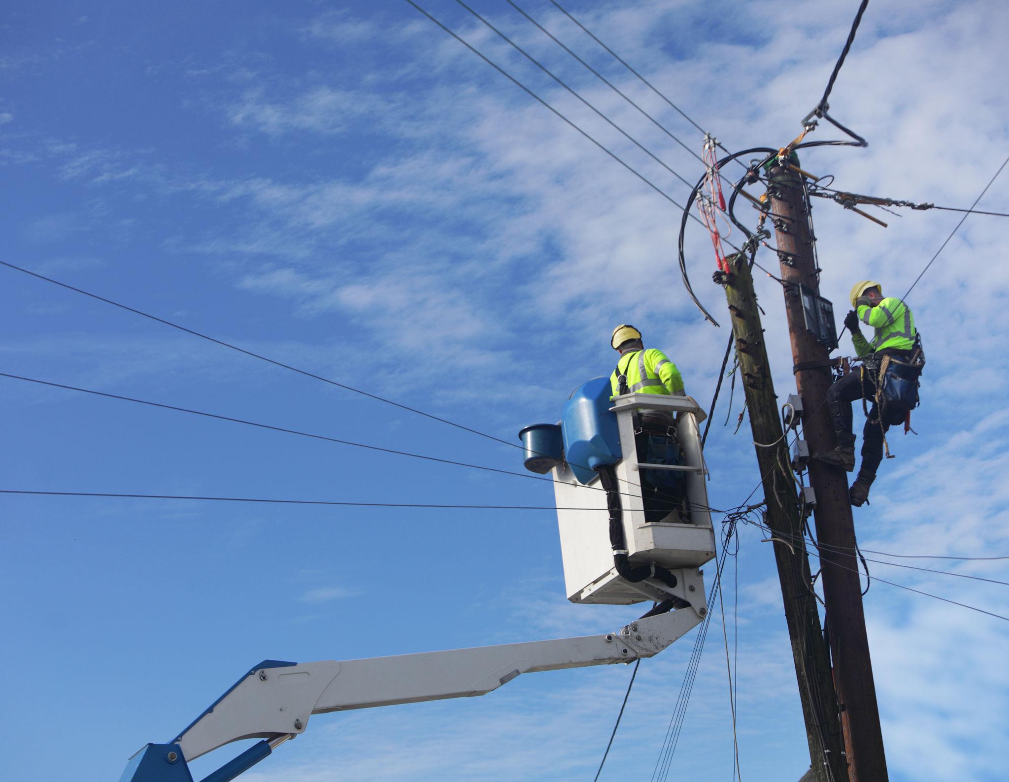 Titan Platforms supports Telecommunications & Utilities